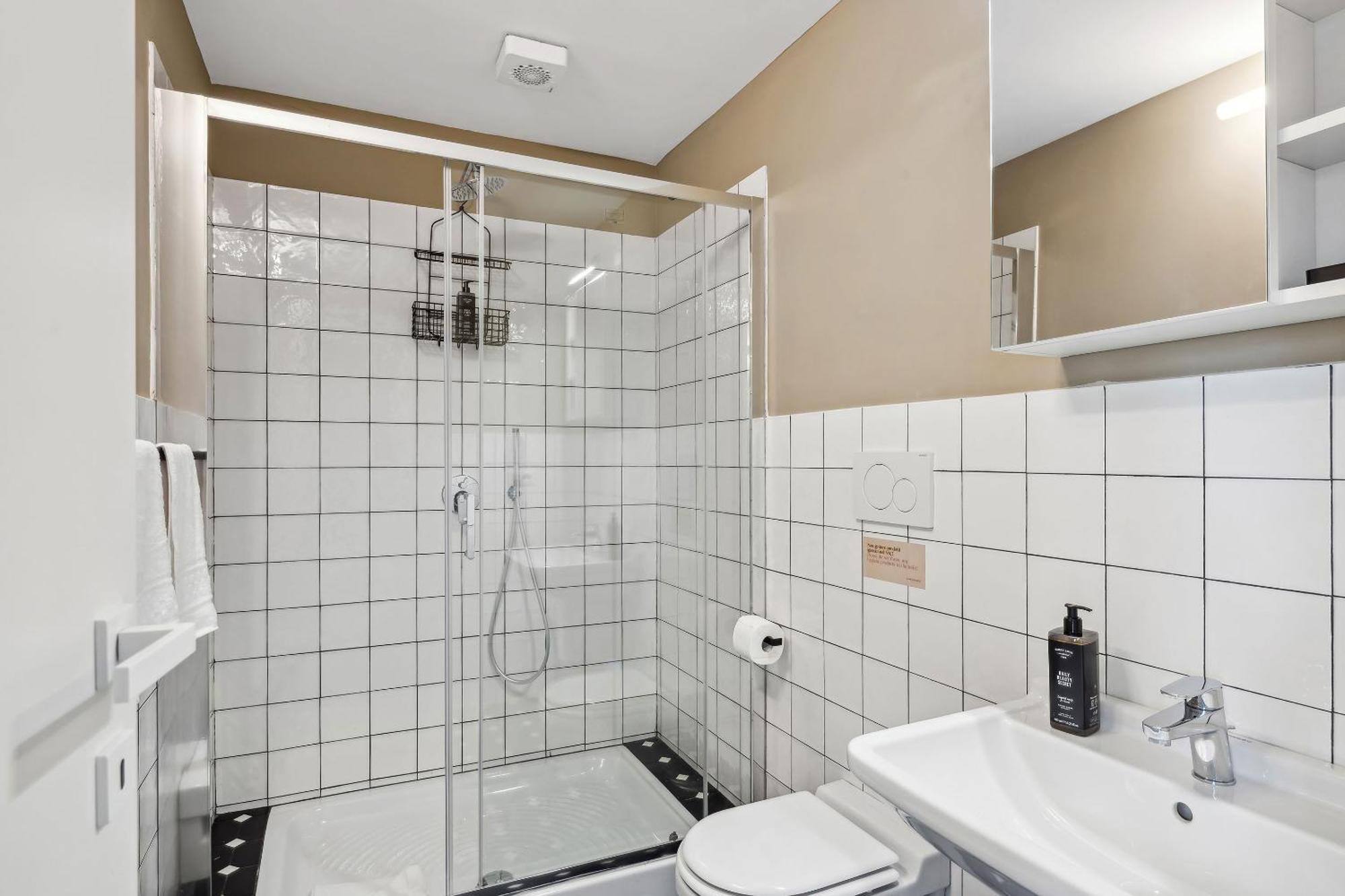Limehome Rome Via Fortebraccio المظهر الخارجي الصورة