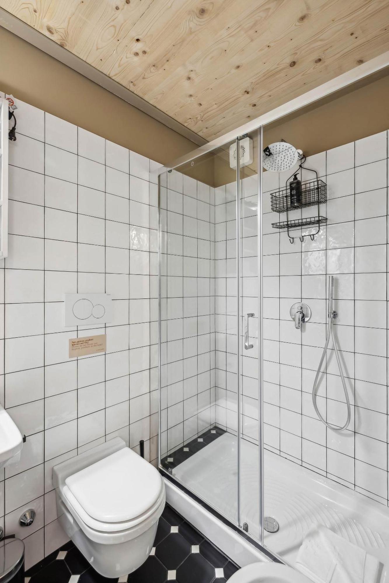 Limehome Rome Via Fortebraccio الغرفة الصورة