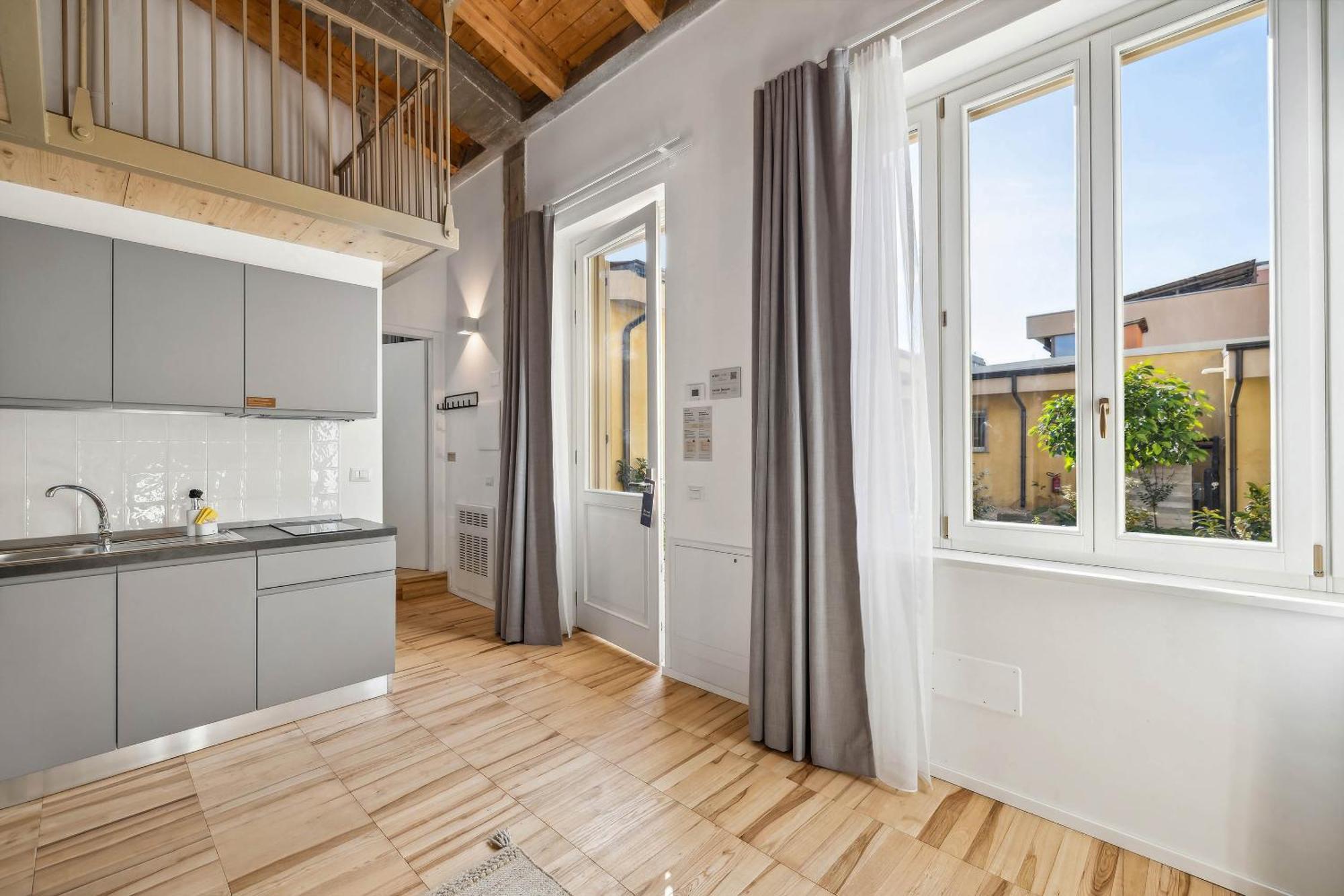 Limehome Rome Via Fortebraccio الغرفة الصورة