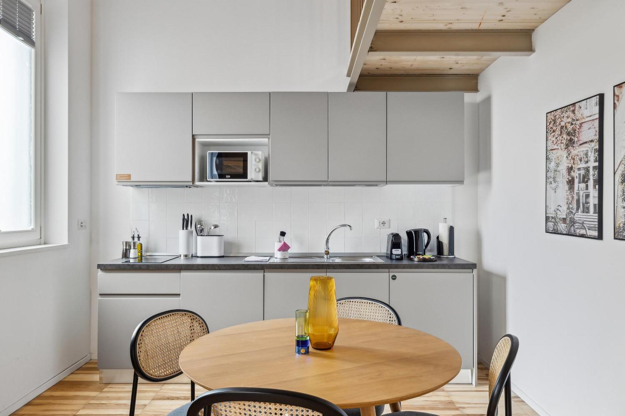 Limehome Rome Via Fortebraccio الغرفة الصورة